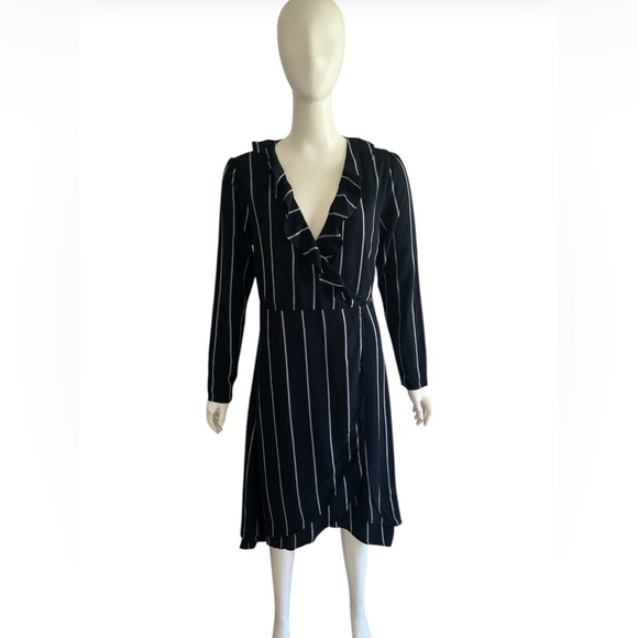 NEW Rails Priya Metallic Striped Wrap Dress Knee Length Blue Black Women Size S - Picture 2 of 7